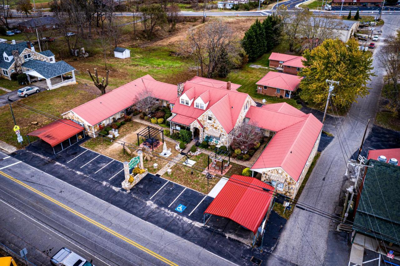 Phillips Historic Motel & Cottages Robbinsville Exterior photo