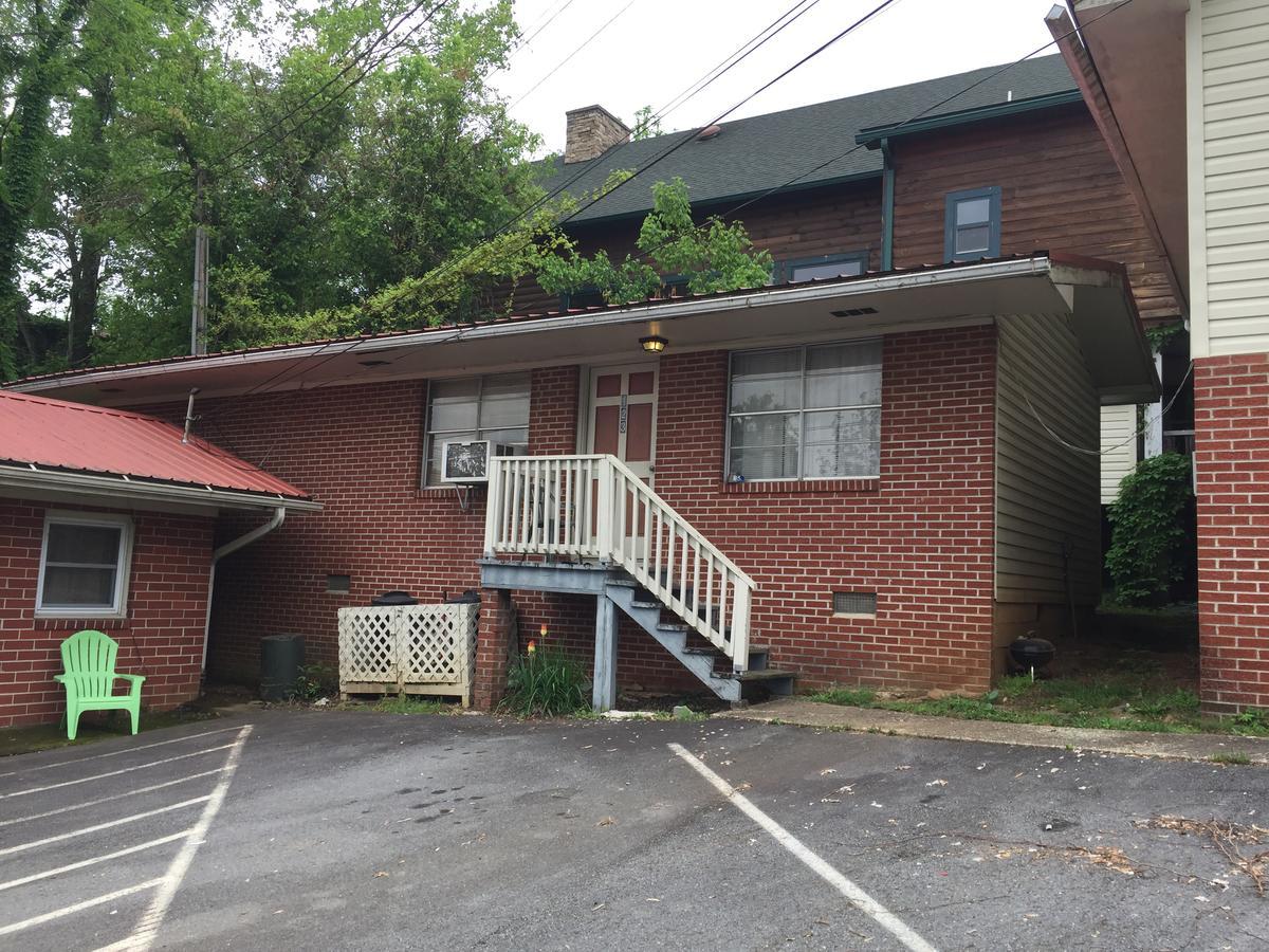 Phillips Historic Motel & Cottages Robbinsville Exterior photo